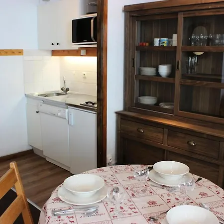 Résidence Zenith - 3 Personnes Au Coeur De La Station Skis Aux Pieds Mae-7766 Appartement Val Thorens