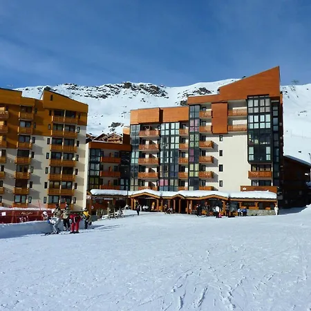 Zenith - 3 Personnes Au Coeur De La Station Skis Aux Pieds Mae-7766 *