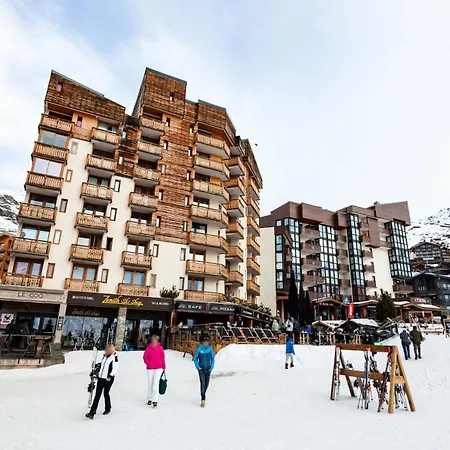 Zenith - 3 Personnes Au Coeur De La Station Skis Aux Pieds Mae-7766